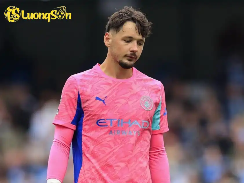 Trafford cần nhanh chóng tìm lại sự tự tin trong khung gỗ của Man City sau sai lầm ở trận đấu với Tottenham