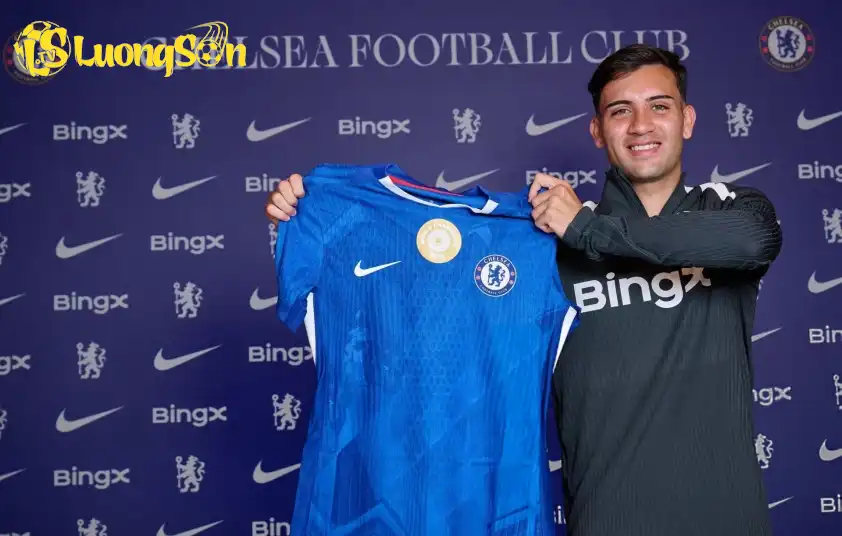 Facundo Buonanotte không có tên trong danh sách đăng ký thi đấu tại Champions League của Chelsea
