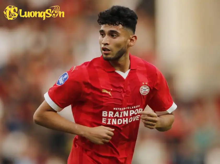 Pepi đang làm tốt ở vai trò lĩnh xướng hàng công PSV